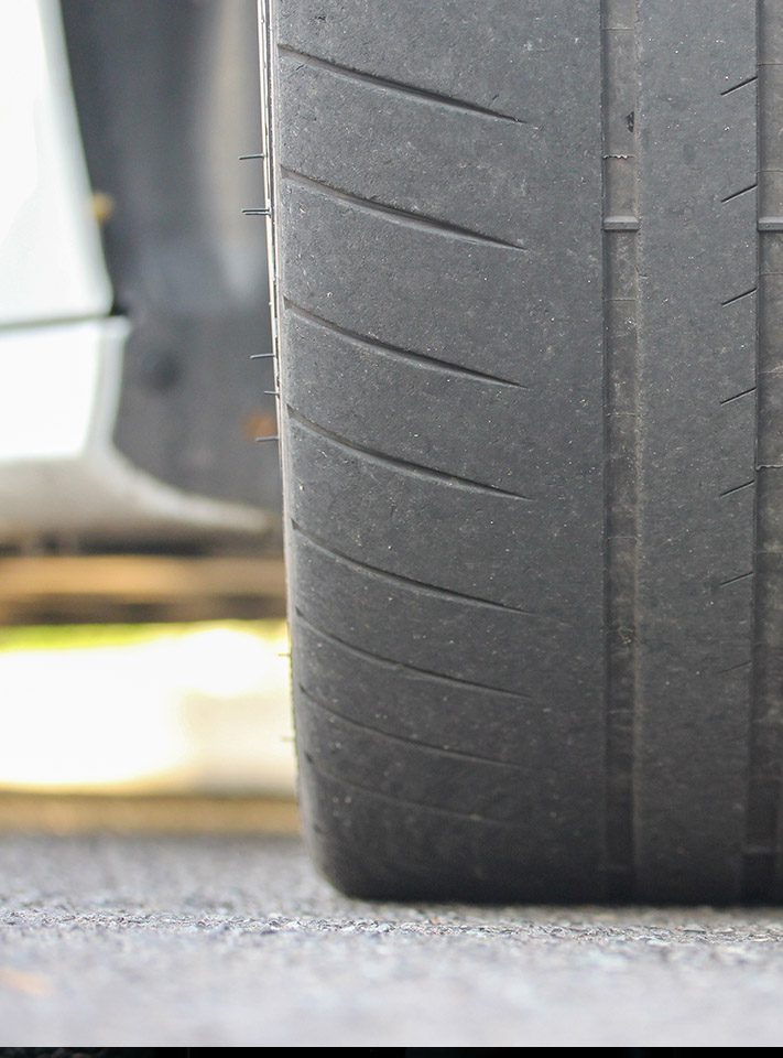 Autonomous vehicles seamlessly navigating traffic | TyreSafe