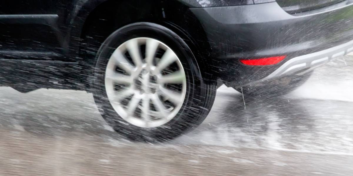 What is aquaplaning?